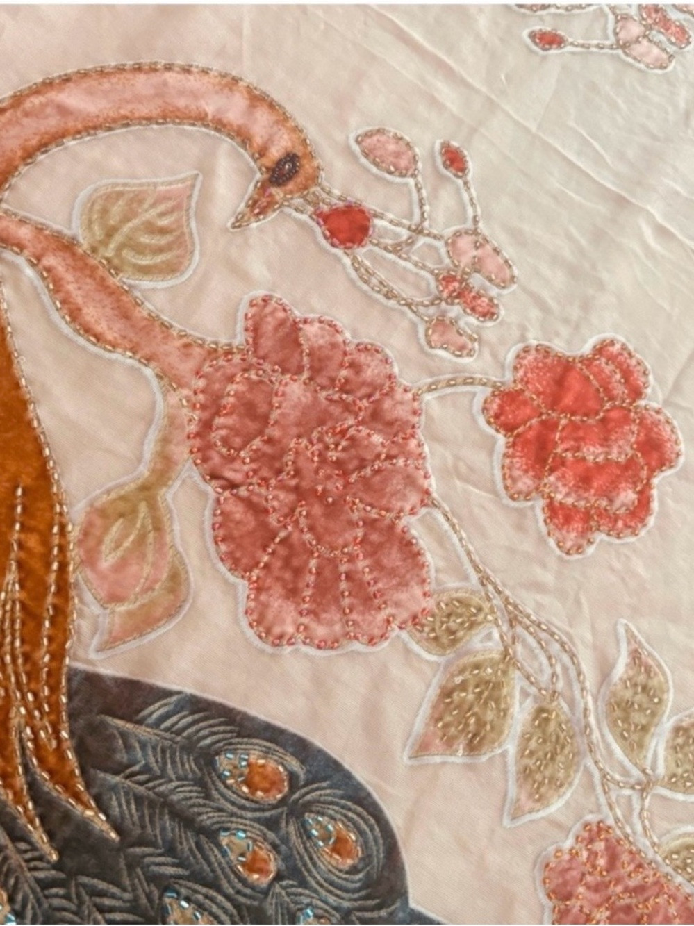 🔴 Elegant Peacock Embroidered
Shawl - Picture 14 of 15